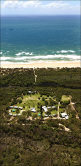 Dilli Village - Fraser Island - QLD T V (PBH4 00 16204)